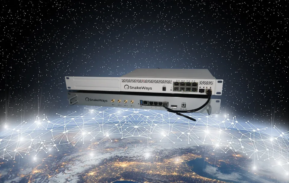 SnakeExtender & SnakeExtender-P: SnakeBox Hardware Extender