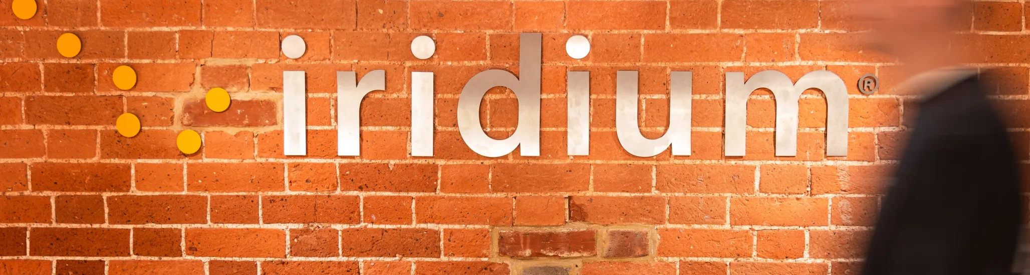 Iridium logo on the wall