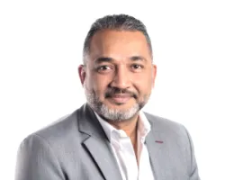 rohit braggs headshot