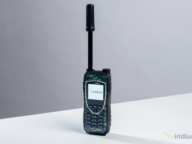 Iridium Extreme PTT with extended antenna