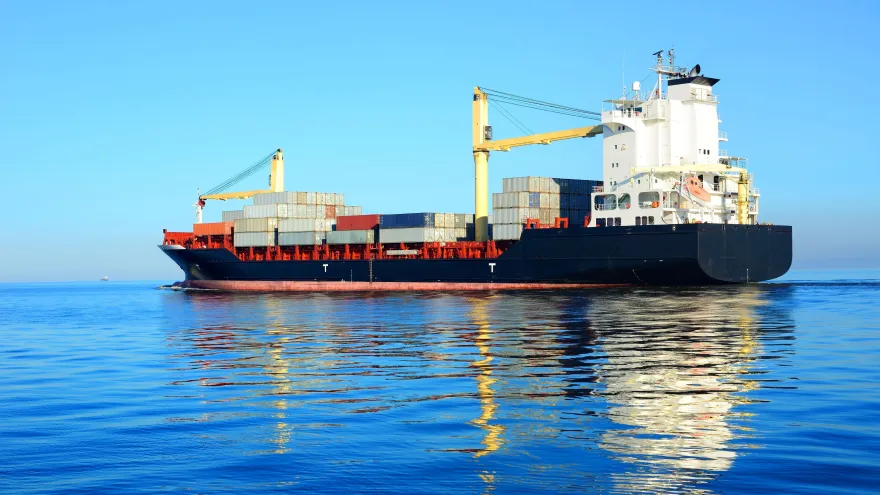 IMG_Maritime_Container Ship_Shutterstock_456394933_300dpi_25SEP16