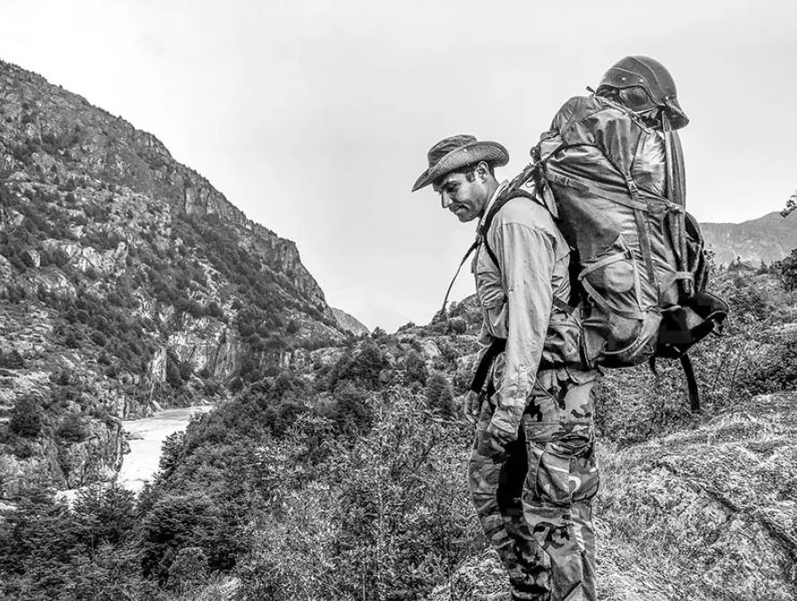 Entomologist Isai Madriz Iridium Connected in Patagonia